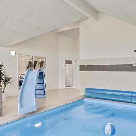 Villavilla #405 - Hostrup Strand, Limfjorden * Spottrup