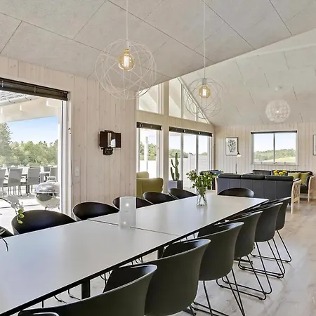 Villavilla #405 - Hostrup Strand, Limfjorden Spottrup